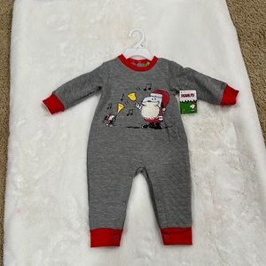 NWT 6-9 months Peanuts Snoopy Santa Christmas one piece outfit
